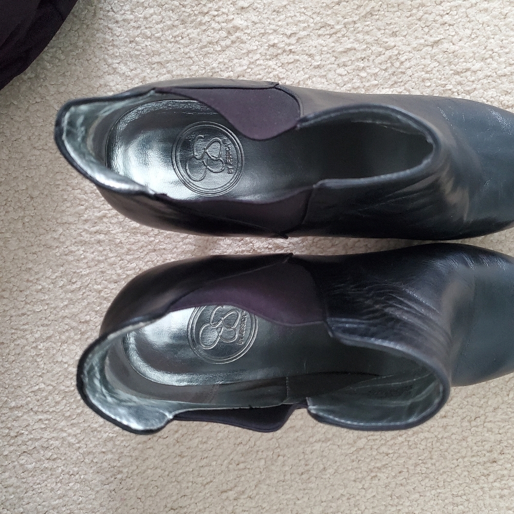Booties - Picture 3 of 9